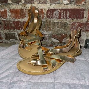 Women’s Rose Gold Metallic Strappy Sandals. Rampage Size 8.5